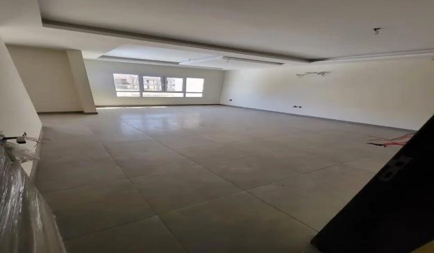 فيلا فخمة في بوشر - المنى