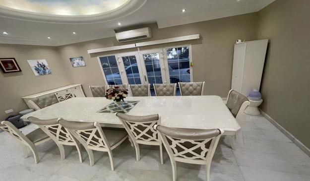 فيلا للبيع في بوشر