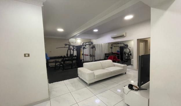 فيلا للبيع في بوشر