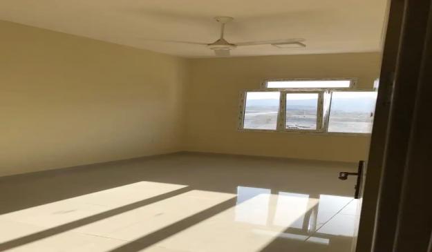 فيلا من طابقين في الانصب